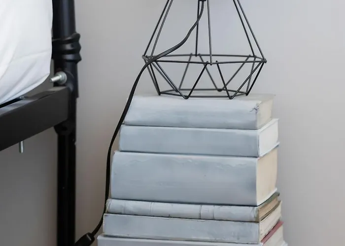 Cozy With Balcony Close To The Airport In By Renters * Warsaw